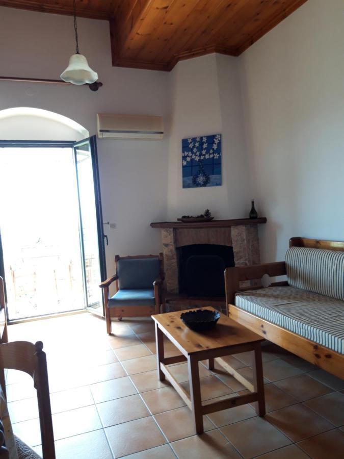 Skardamoula'S Studios And Apartments, 2 Kardhamili Bagian luar foto