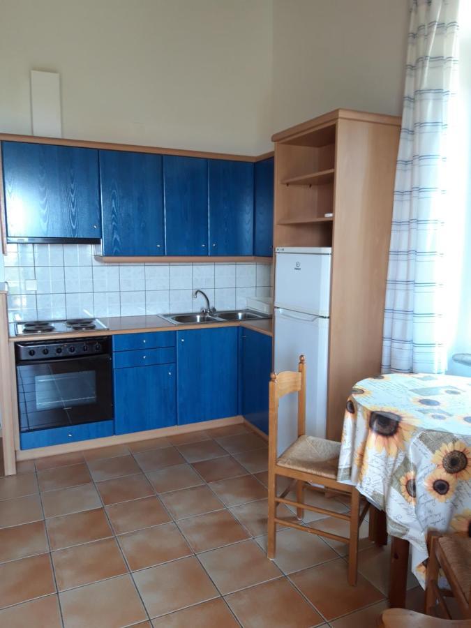 Skardamoula'S Studios And Apartments, 2 Kardhamili Bagian luar foto